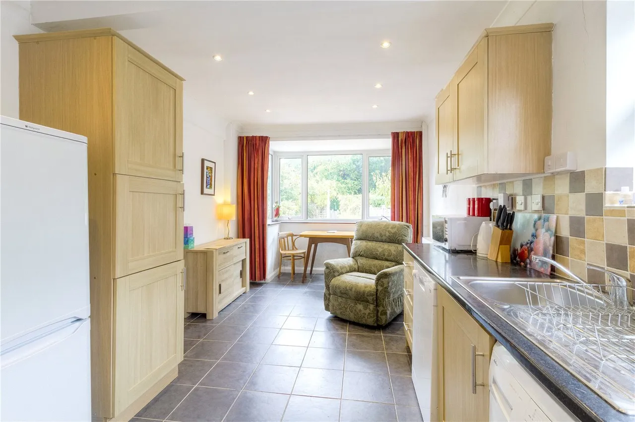 Beechwood Drive, Northampton, Northamptonshire, NN3, photo 4