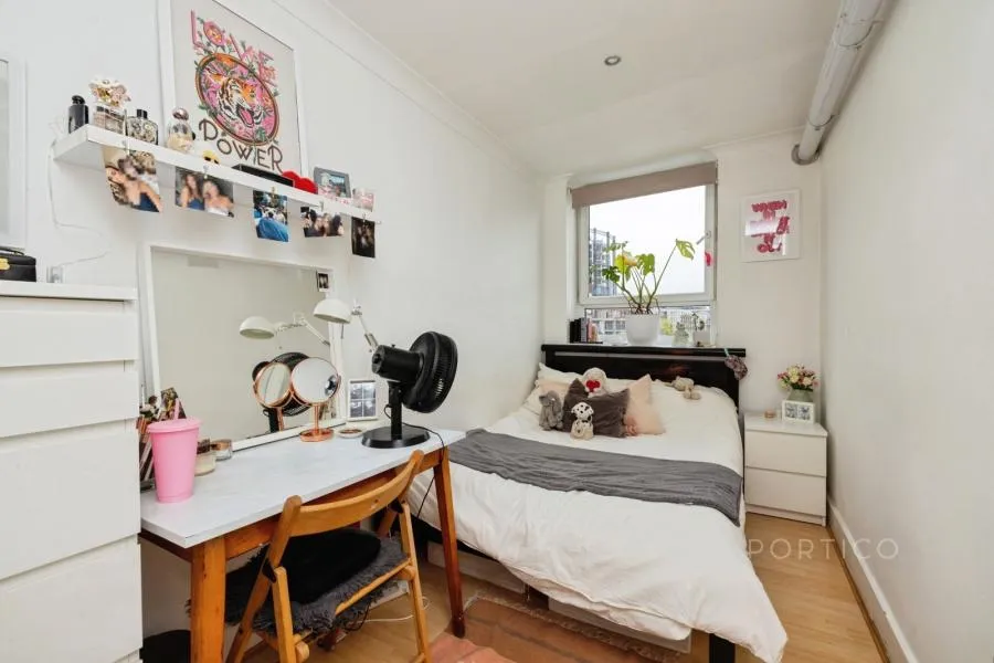 Hackney Road, London, E2, photo 11