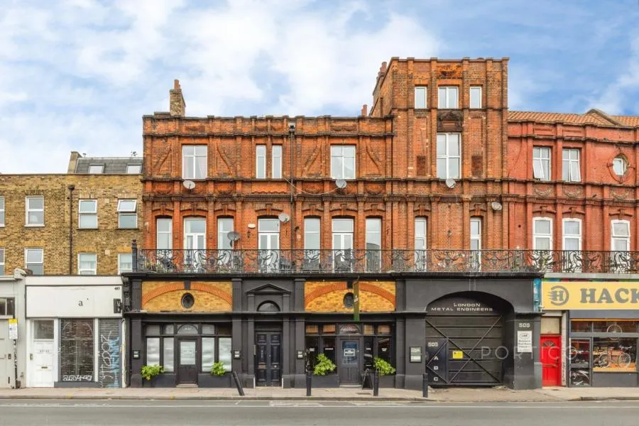 2 bed flat to rent, Hackney Road, London, E2
