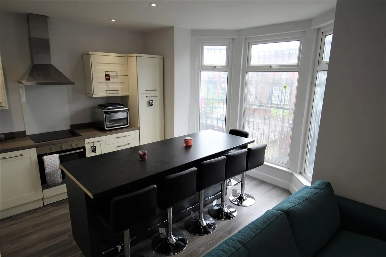 Edwin Road, Hyde Park, LS6, photo 5