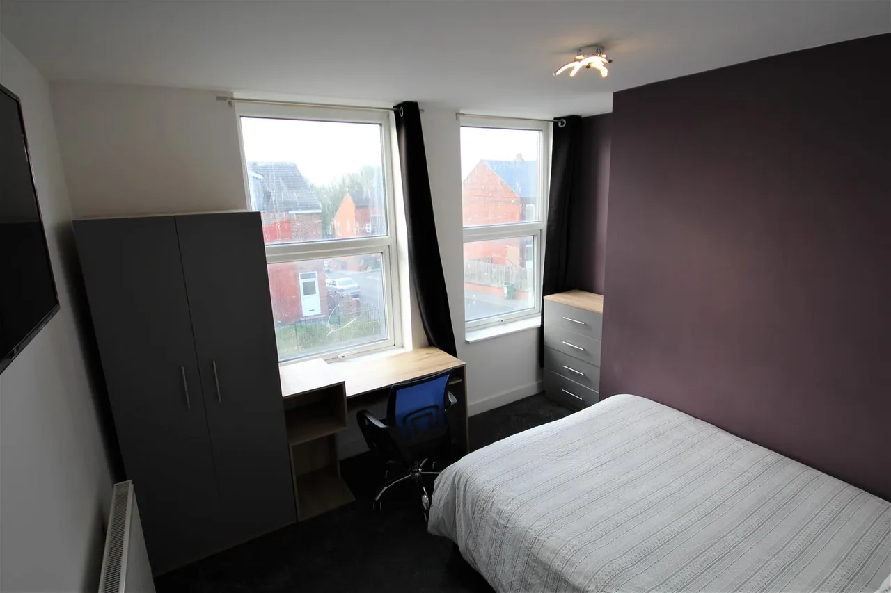 Edwin Road, Hyde Park, LS6, photo 10