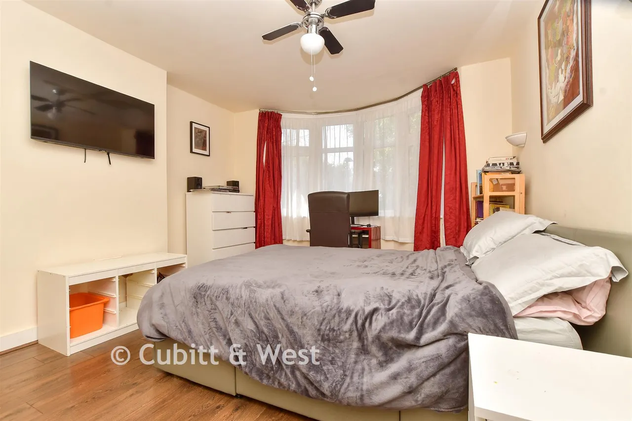 Demesne Road, Wallington, SM6, photo 8