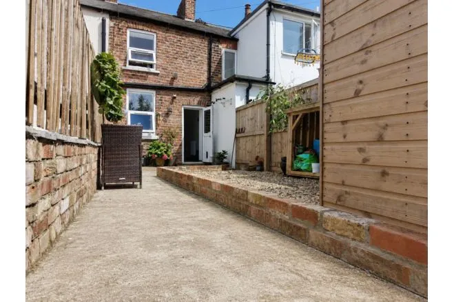 Front Street, Wold Newton, YO25, photo 24