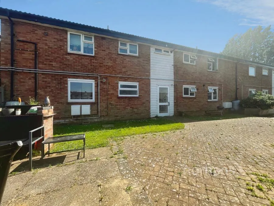Trenchard Road, Holyport, SL6, photo 7
