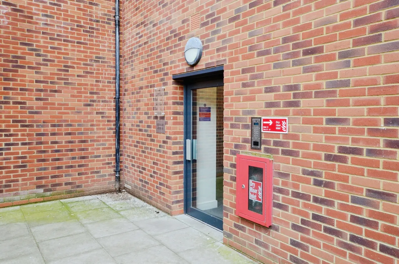 High Street, Harrow, HA3, photo 17