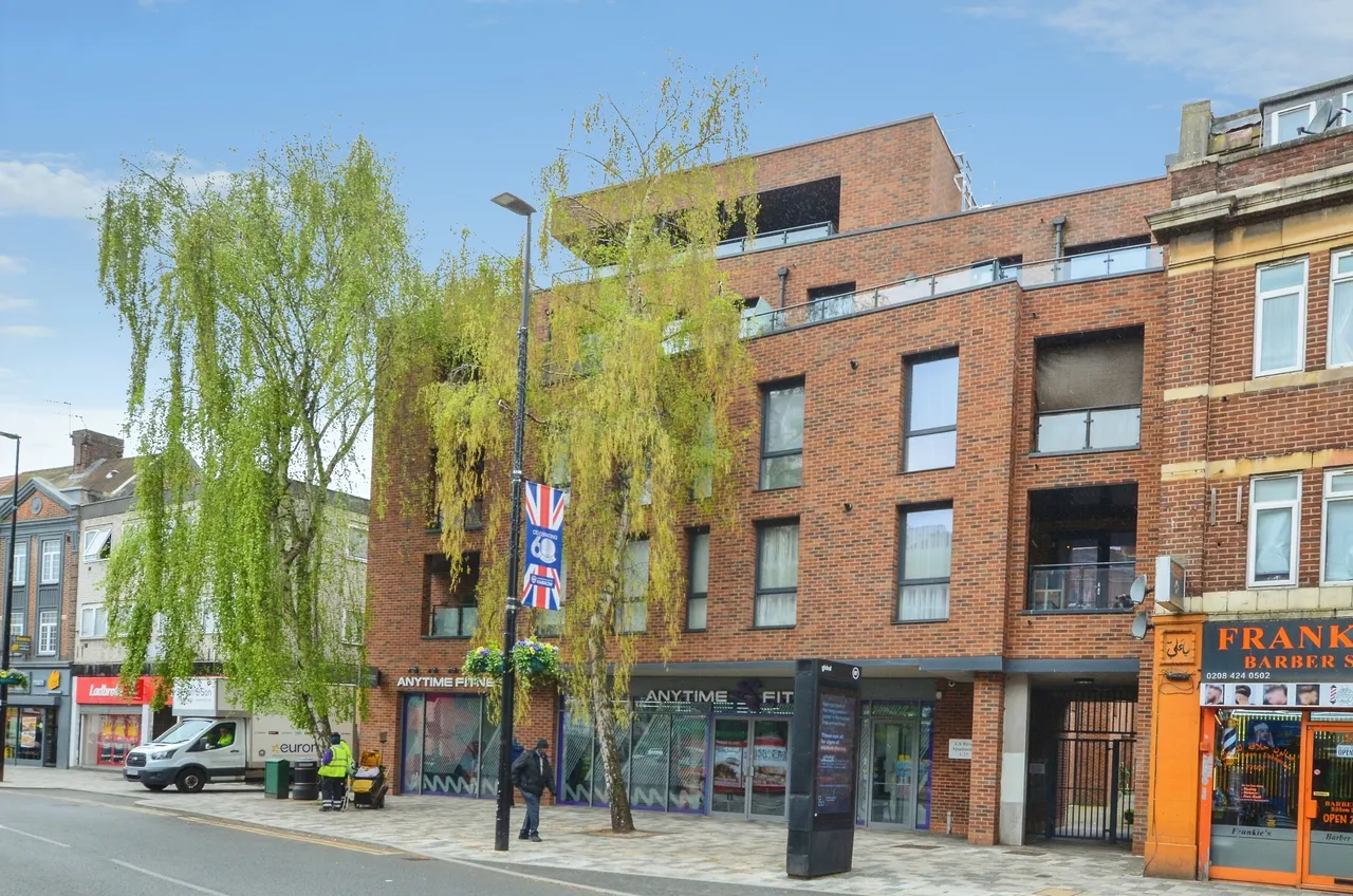 High Street, Harrow, HA3, photo 18