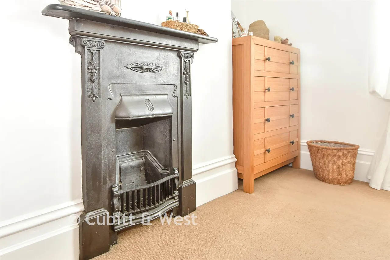 Station Road, East Grinstead, RH19, photo 8