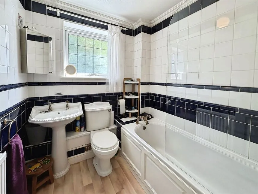 Falkland Place, Walderslade Woods, Kent, ME5, photo 12