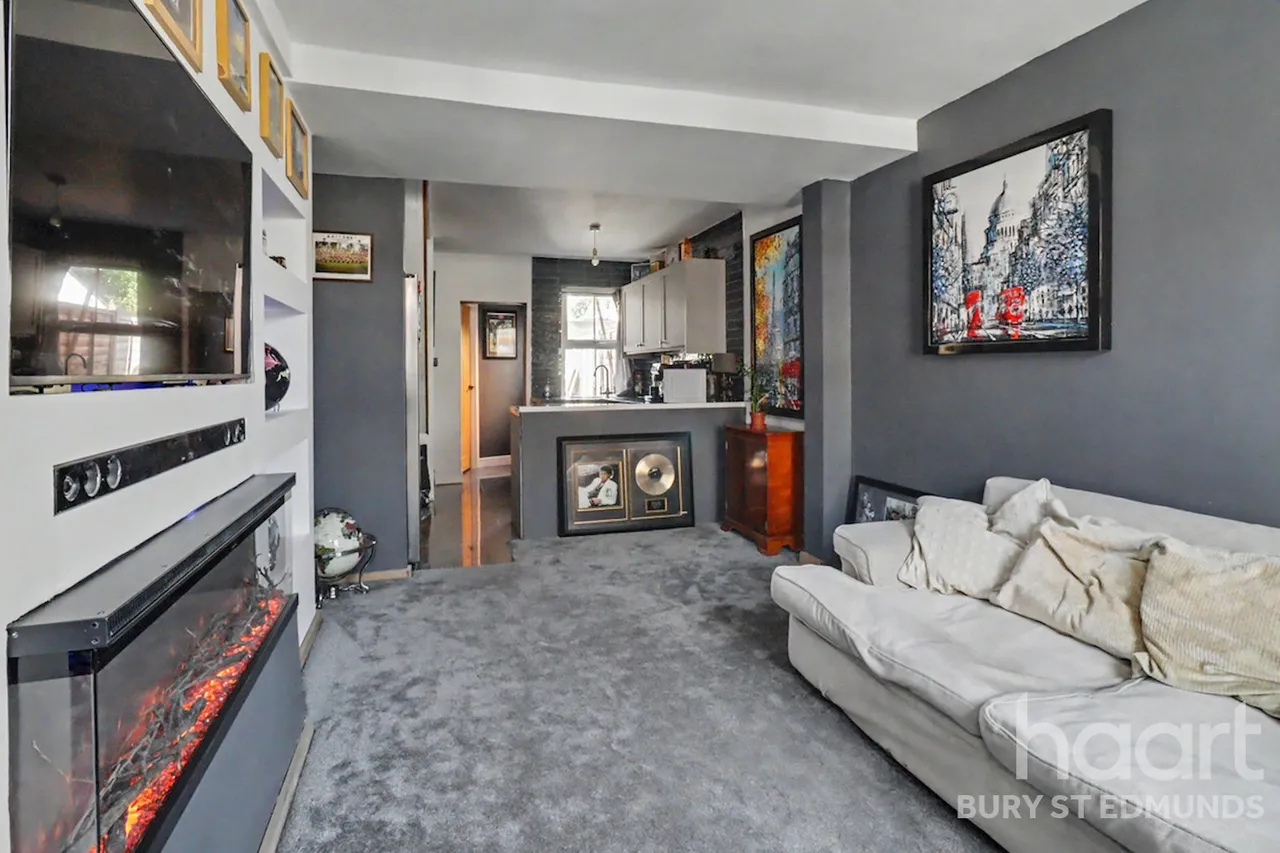 Kings Road, Bury St Edmunds, IP33, photo 3
