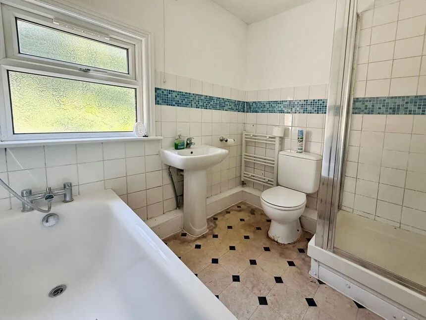 Roydene Road, London, SE18, photo 6