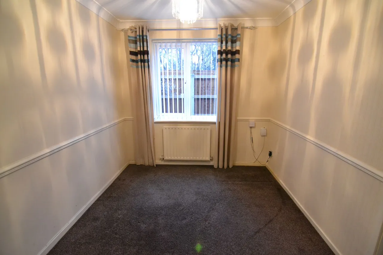 Caister Drive, Willenhall, WV13, photo 7