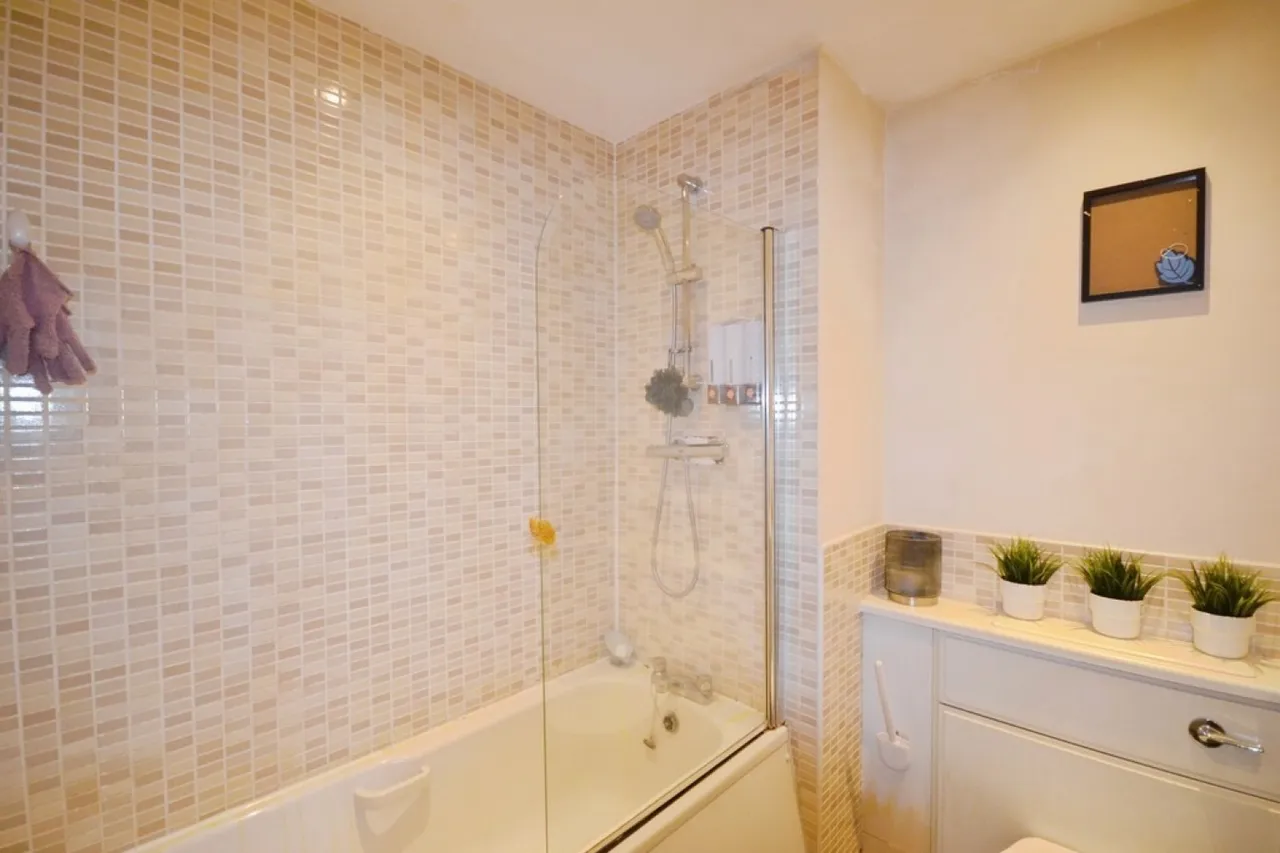 Apartment 3, 37 Blackbird Road, photo 9