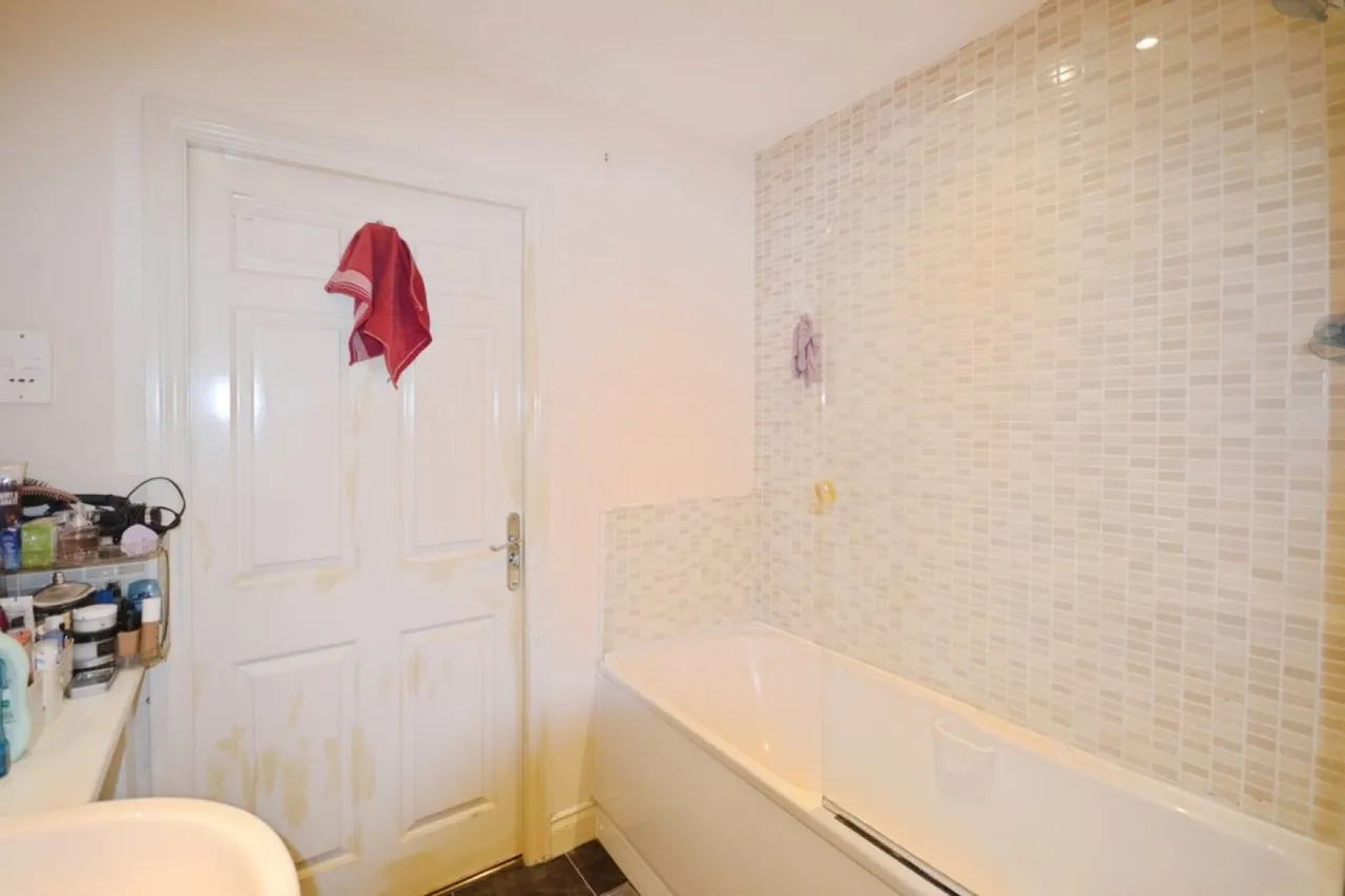 Apartment 3, 37 Blackbird Road, photo 10