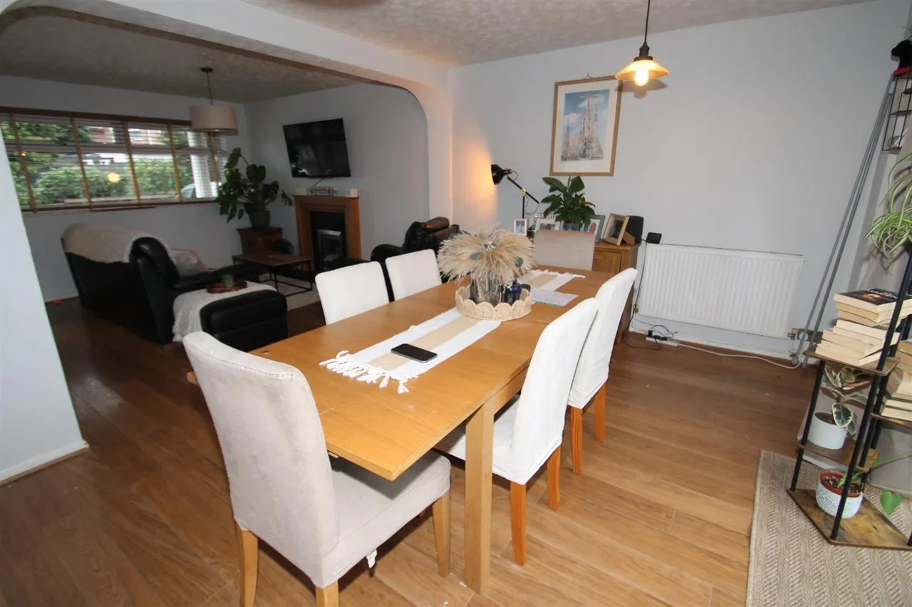 Buckingham Road, Rowley Regis, photo 5