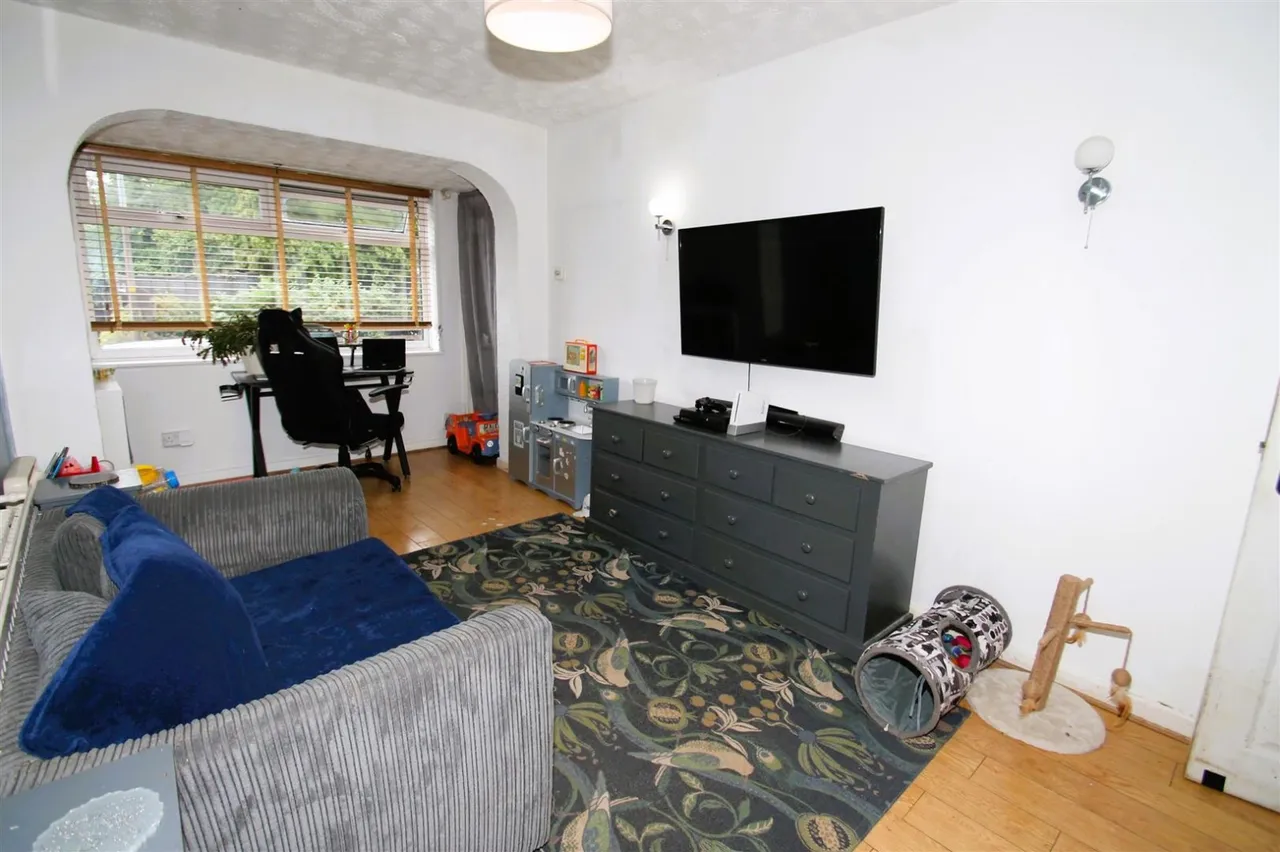 Buckingham Road, Rowley Regis, photo 19