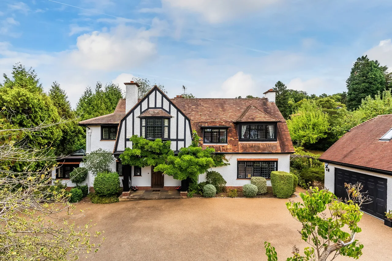 5 bed property for sale, Rockfield Road, Oxted, RH8