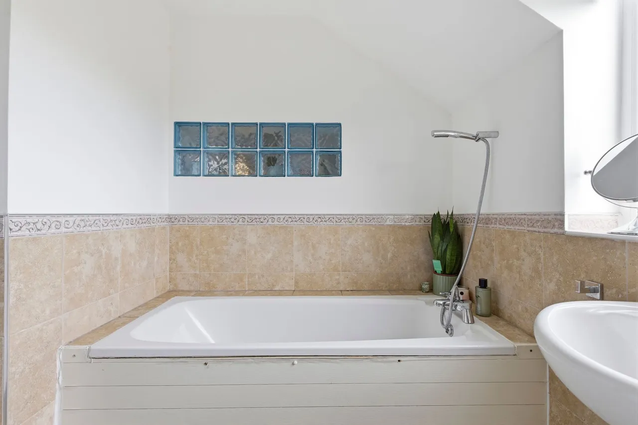 Yew Tree Bank, Tarporley, photo 12