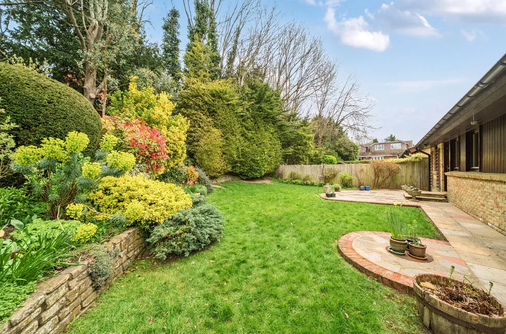 Highland Road, Purley CR8 2HS, photo 18