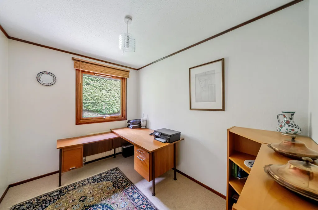 Highland Road, Purley CR8 2HS, photo 12