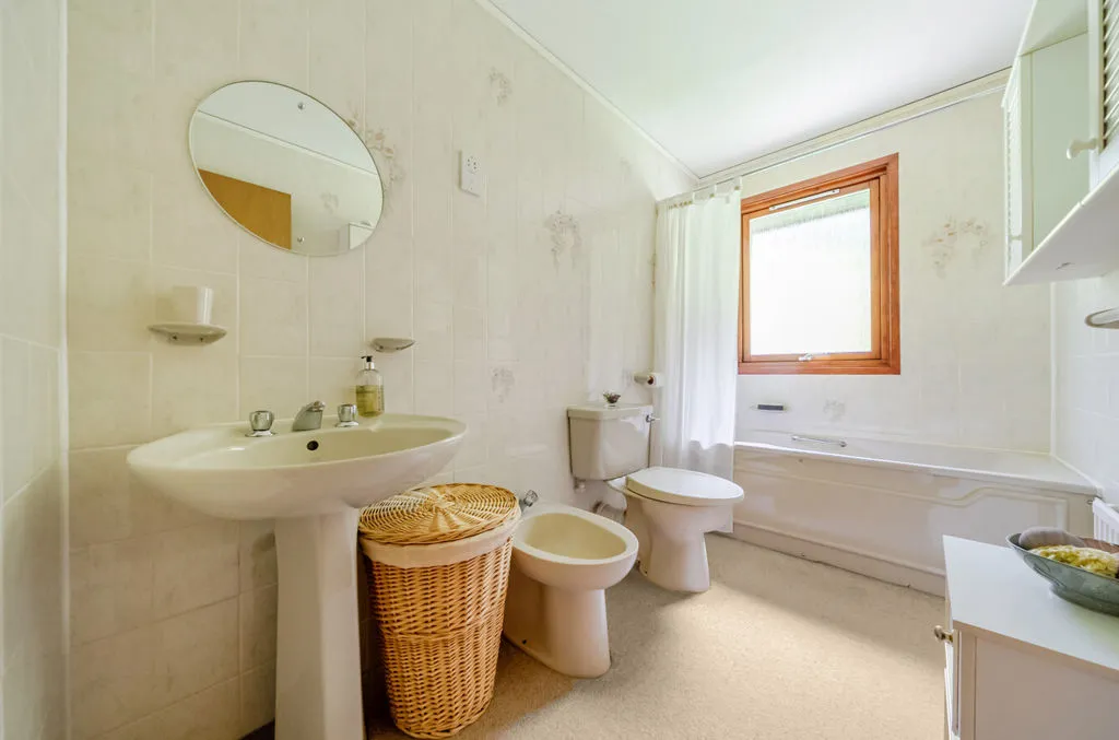 Highland Road, Purley CR8 2HS, photo 14