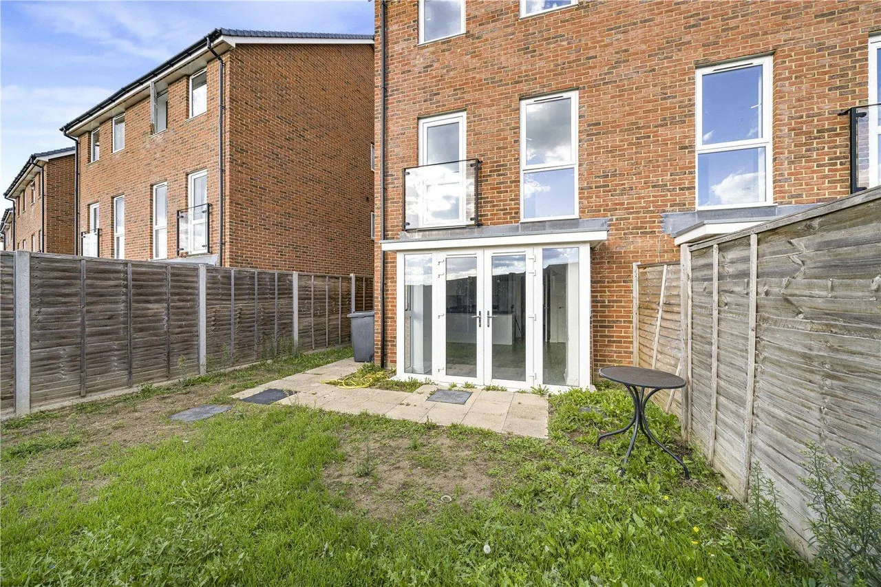 Burroughs Drive, Dartford, DA1, photo 22