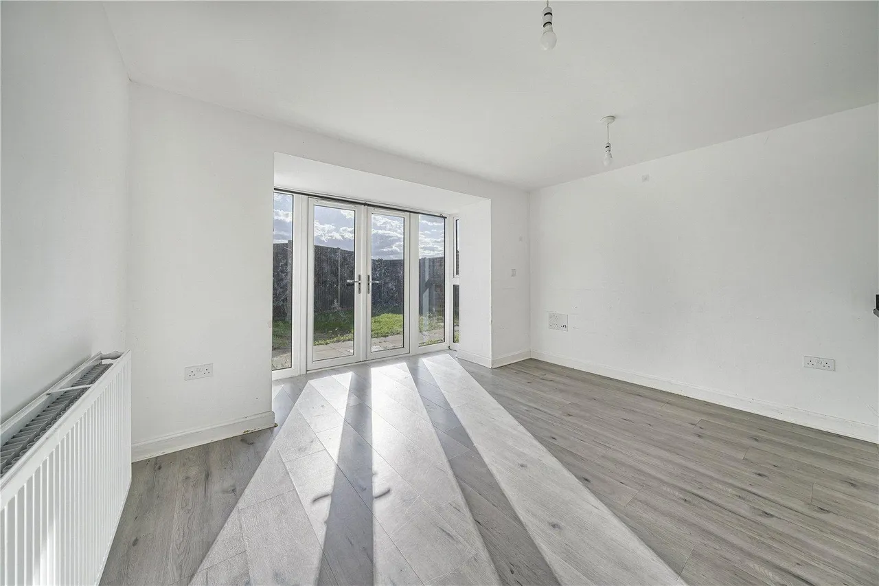 Burroughs Drive, Dartford, DA1, photo 2