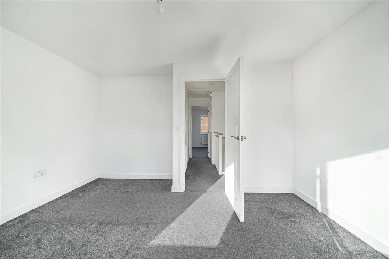 Burroughs Drive, Dartford, DA1, photo 27