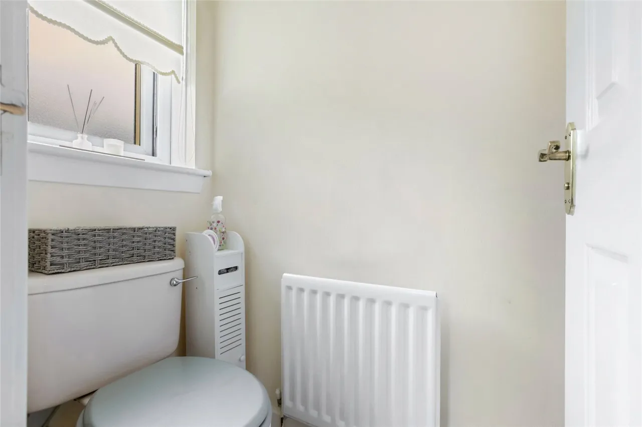 Maclean Place, Stewartfield, Glasgow, South Lanarkshire, G74, photo 12