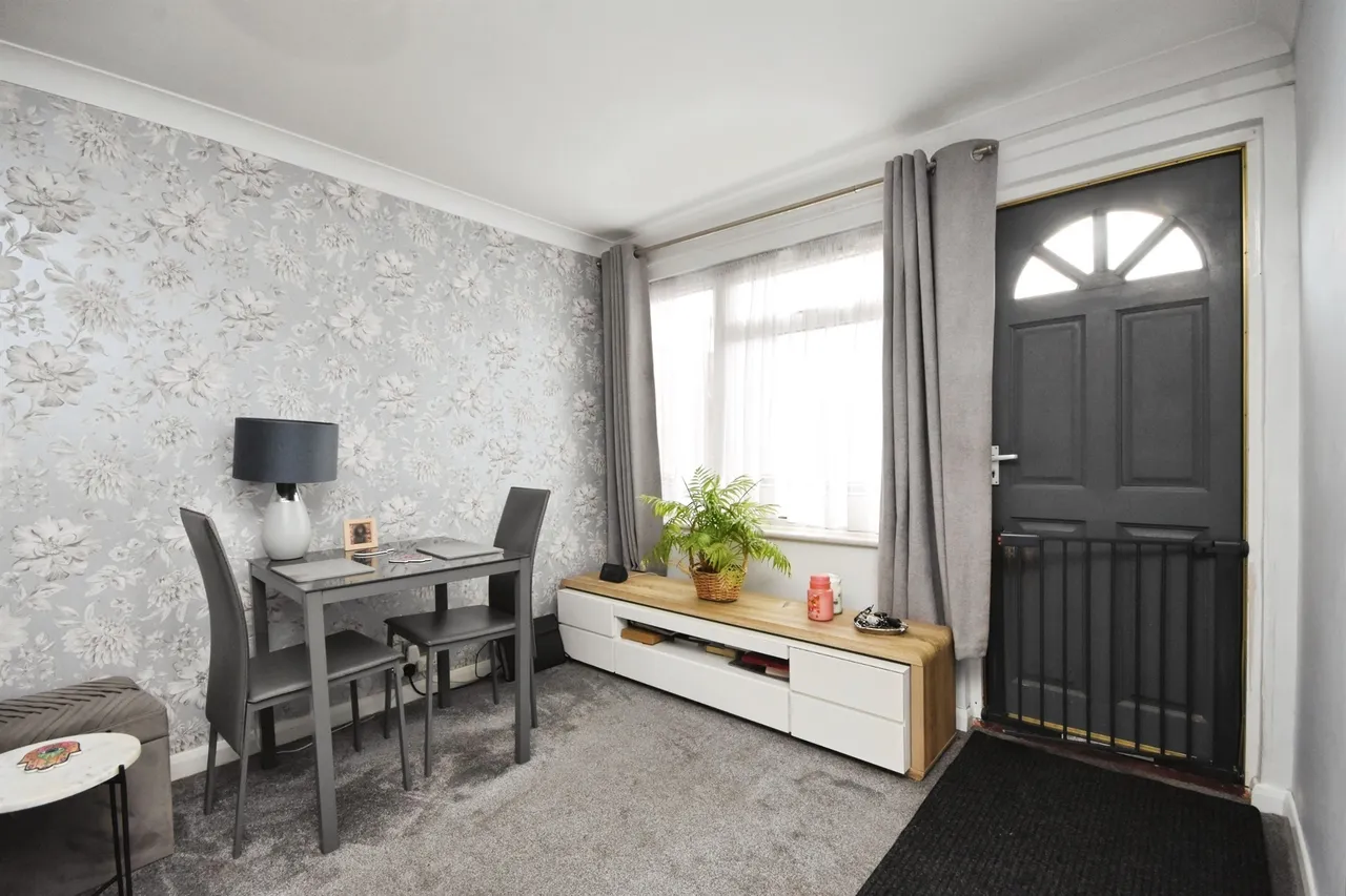 Spring Rise, Galleywood, CHELMSFORD, photo 8