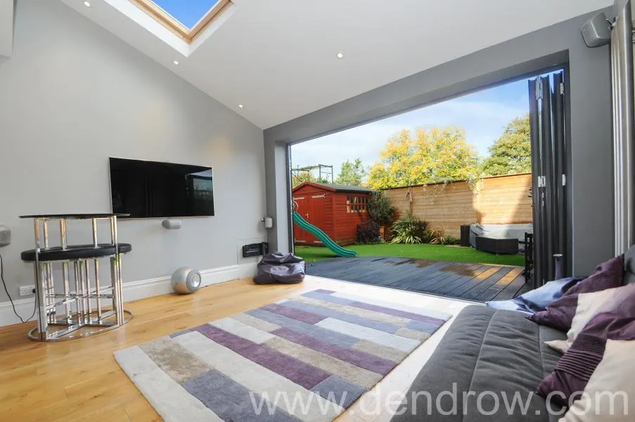 Craven Avenue, London, W5 2SY, photo 2