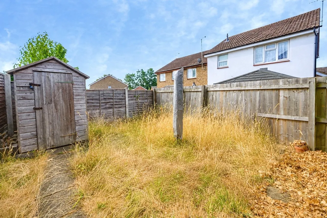 Lowry Drive, Houghton Regis, Dunstable, Bedfordshire, LU5, photo 10