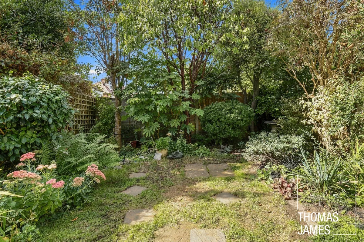 London, N11, photo 22
