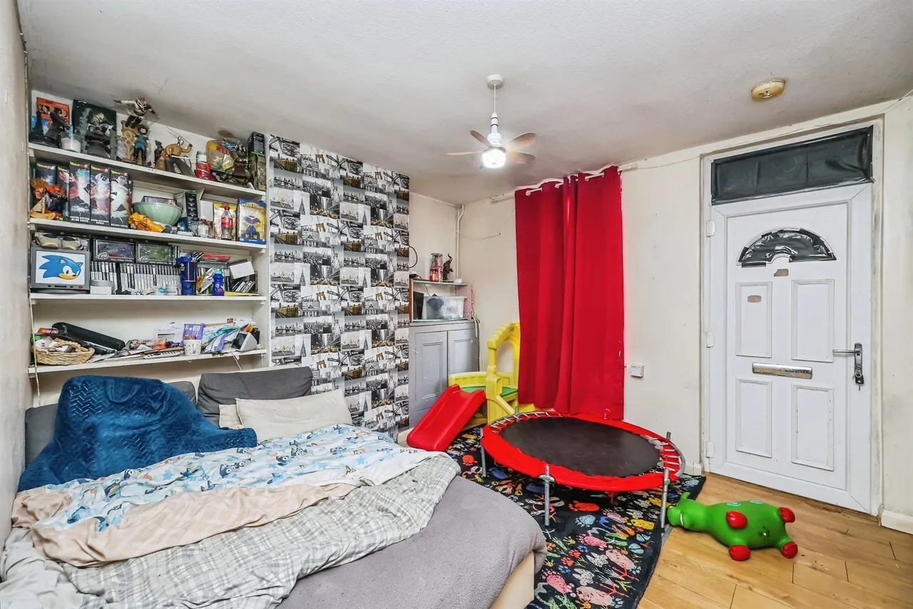 Regent Street, Langley Mill, NG16, photo 4