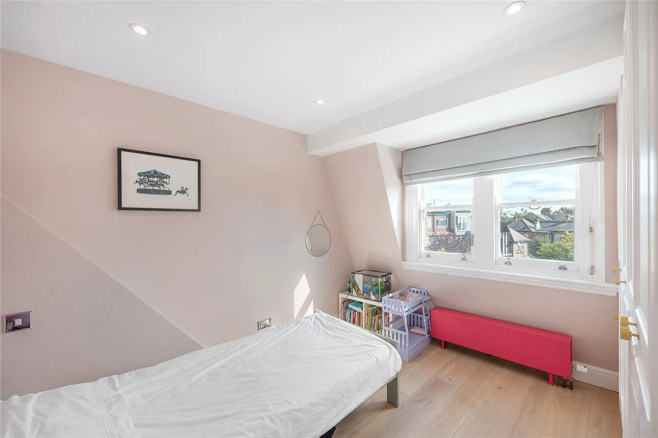 Melrose Avenue, Southfields, London, SW19, photo 12