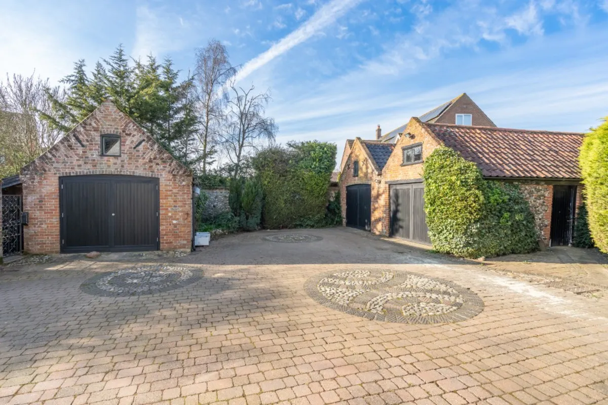 Cedar Road, Norwich, NR9, photo 25