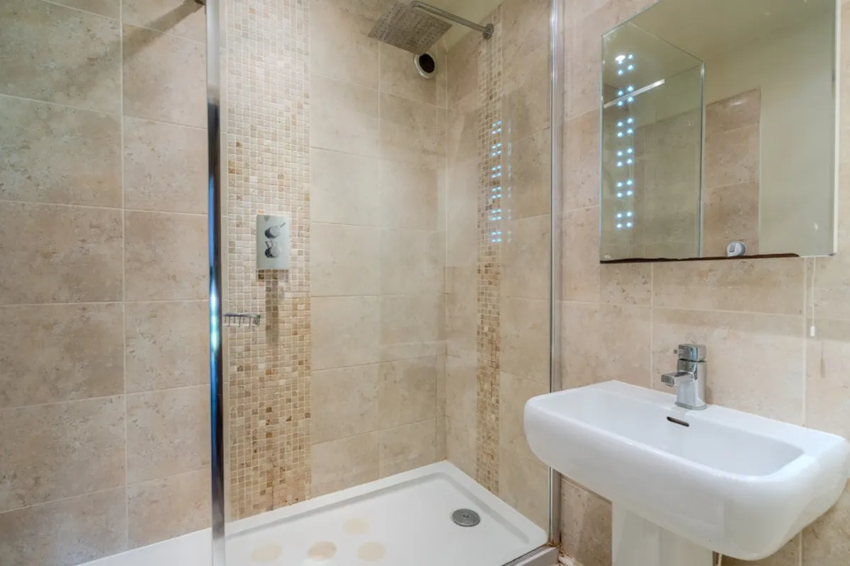 Cedar Road, Norwich, NR9, photo 18