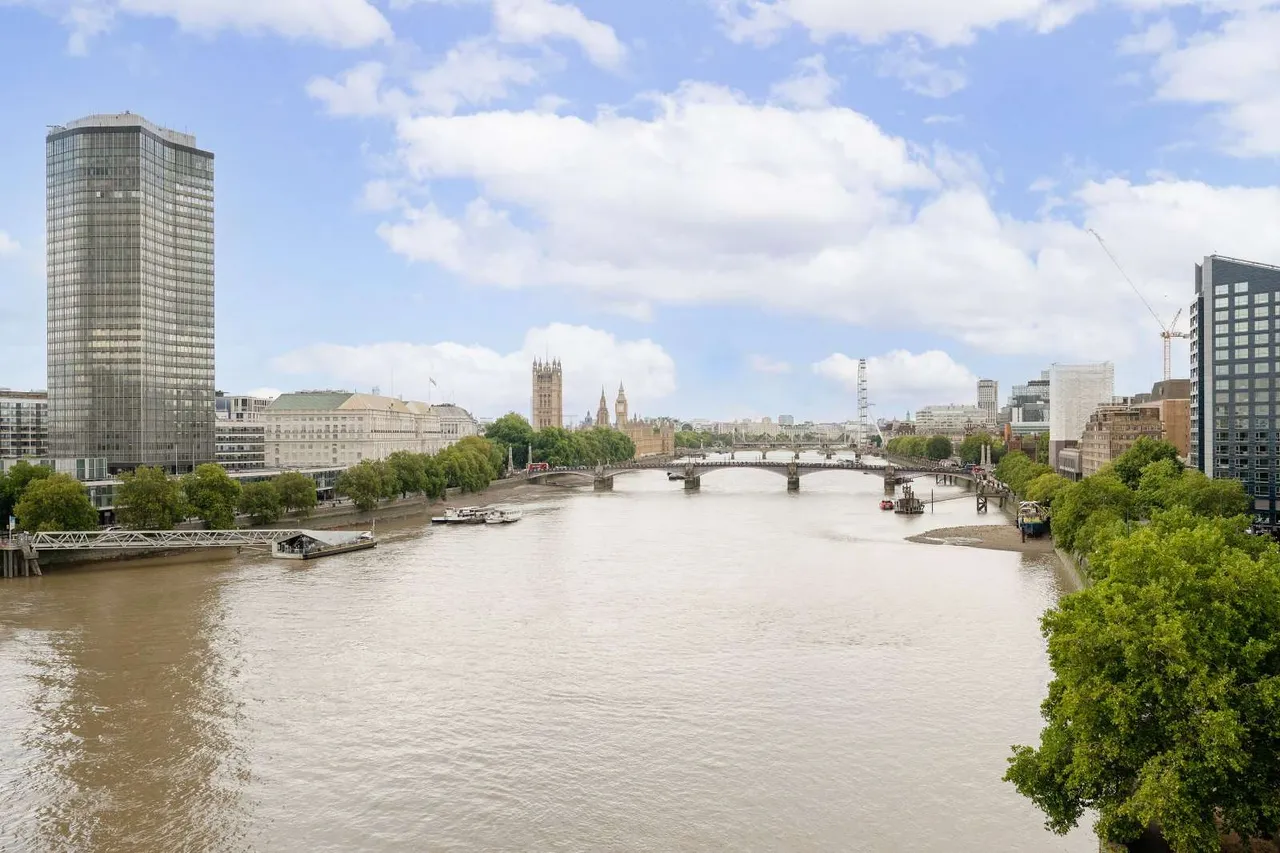 Albert Embankment, London, SE1, photo 2