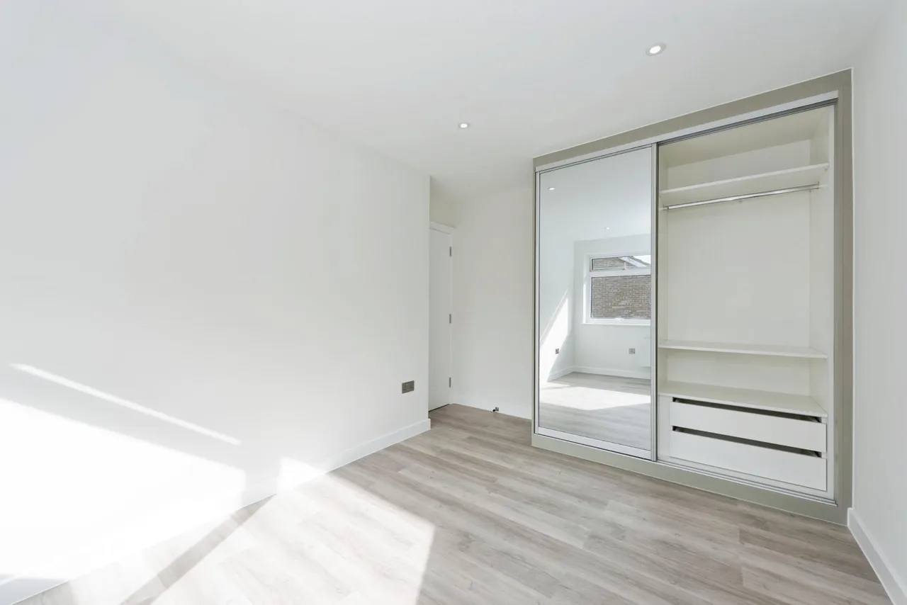 Woodbine Close, Twickenham, TW2, photo 12