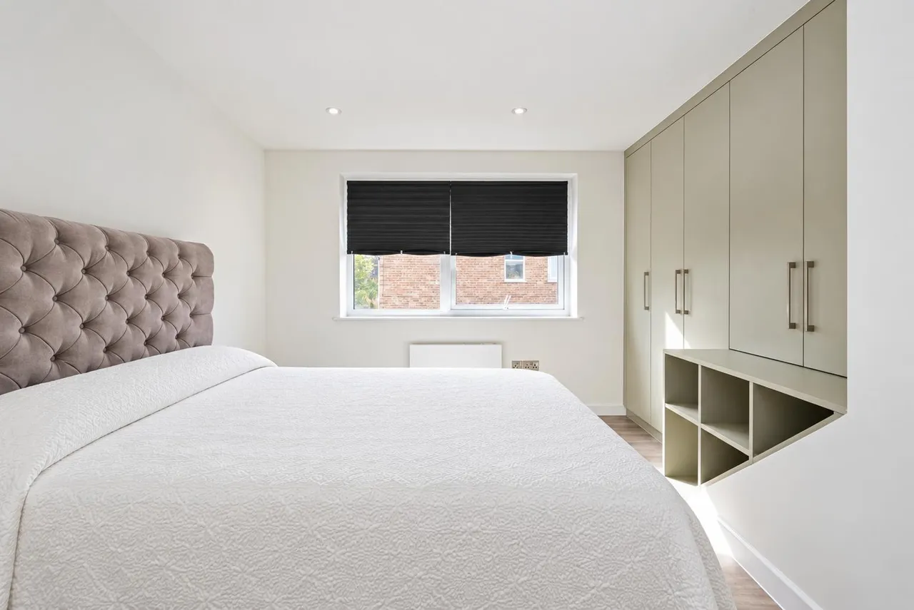 Woodbine Close, Twickenham, TW2, photo 8