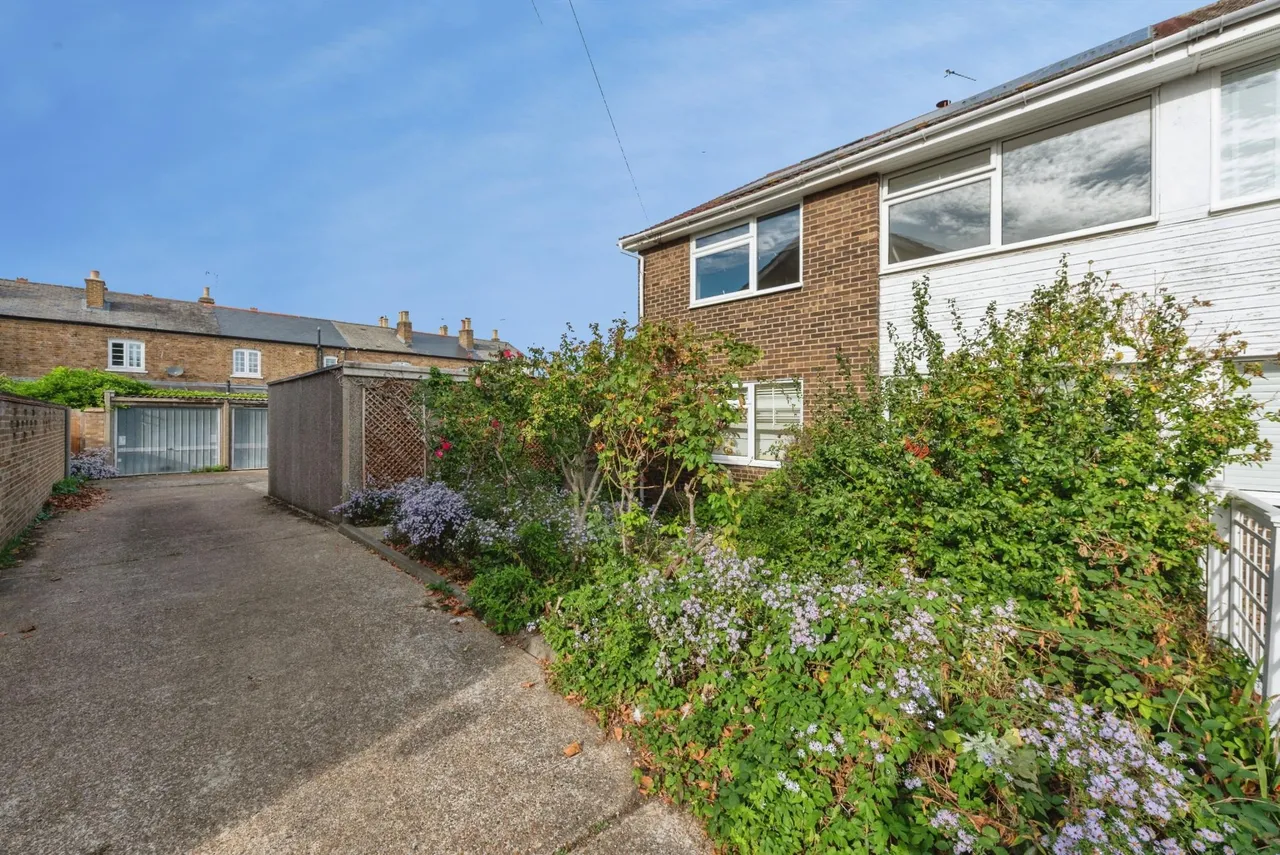 Woodbine Close, Twickenham, TW2, photo 23