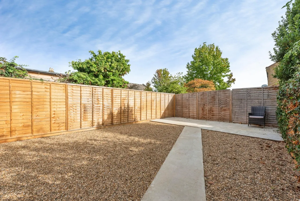 Woodbine Close, Twickenham, TW2, photo 21
