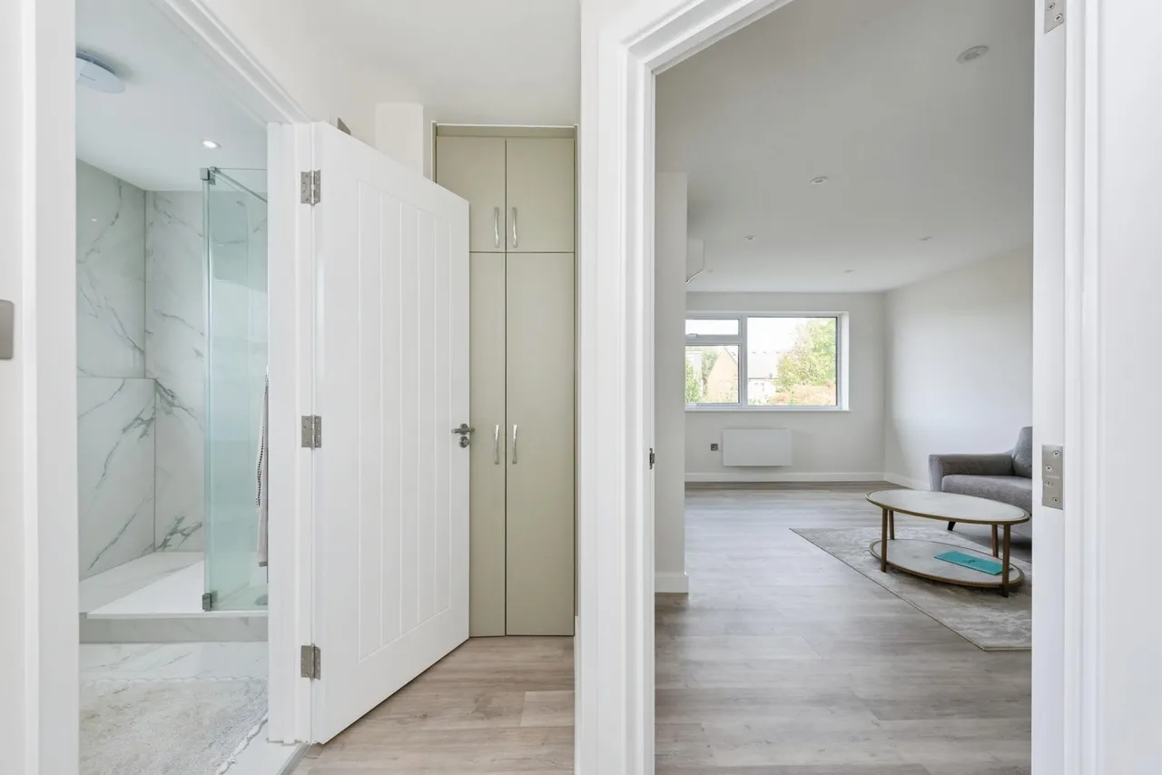 Woodbine Close, Twickenham, TW2, photo 13