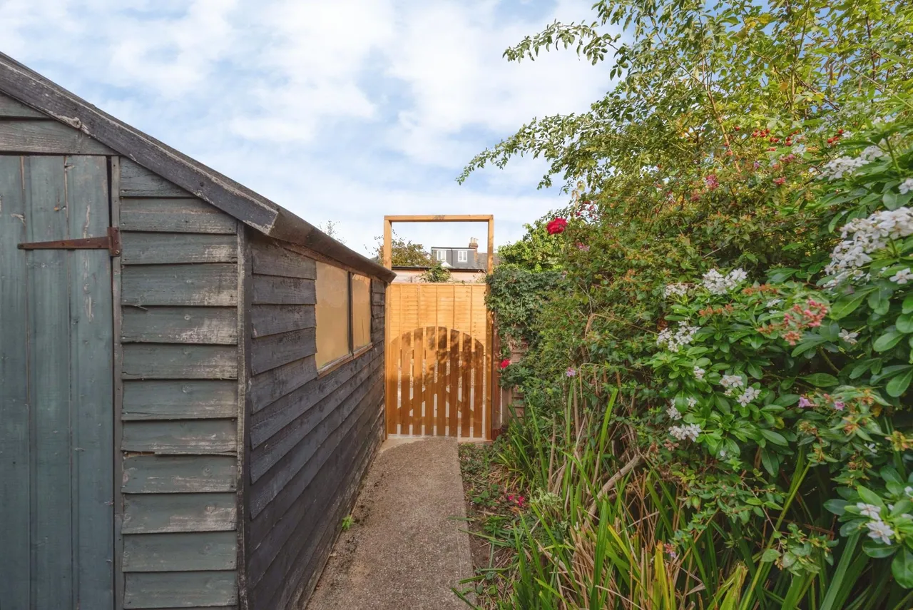Woodbine Close, Twickenham, TW2, photo 20