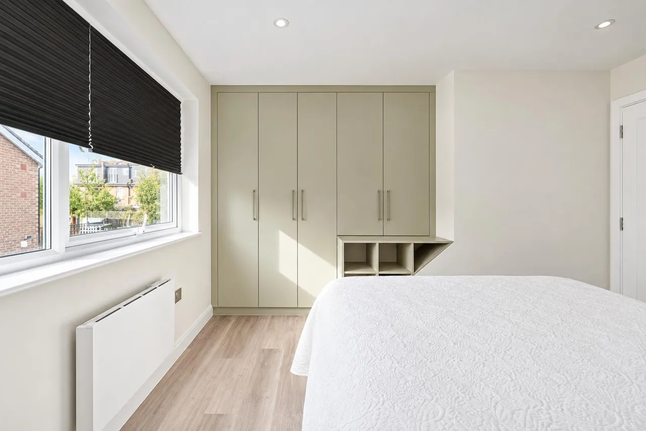 Woodbine Close, Twickenham, TW2, photo 9