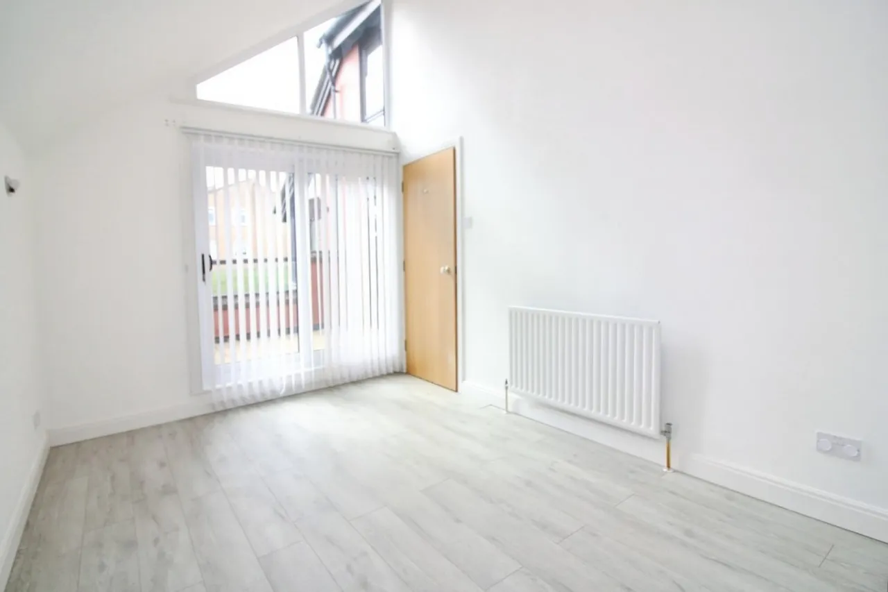 Barton Green, Becton Lane, photo 9