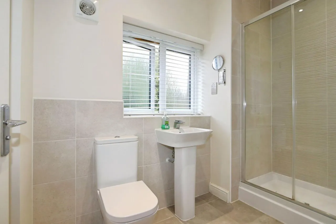 Stone Row Place, Moira, DE12, photo 13