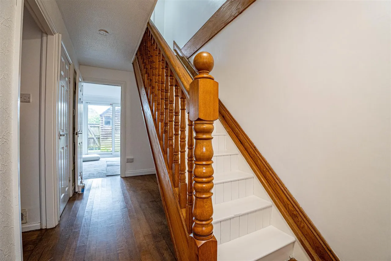 Ditchling Drive, Hastings, photo 10