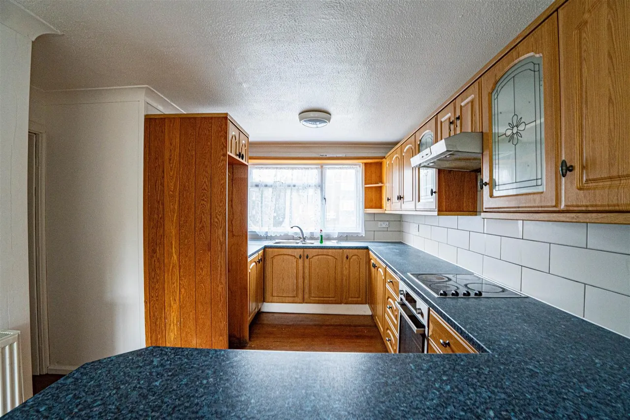 Ditchling Drive, Hastings, photo 4