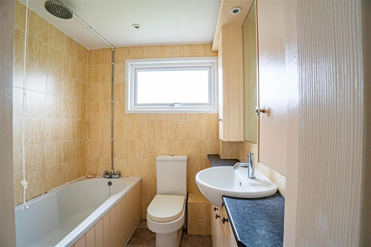 Ditchling Drive, Hastings, photo 9
