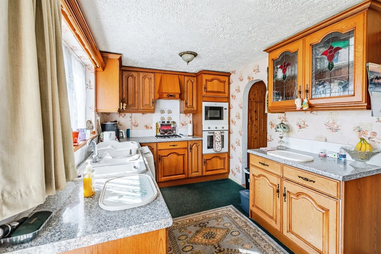 Saxby Close, Eastbourne, BN23, photo 5